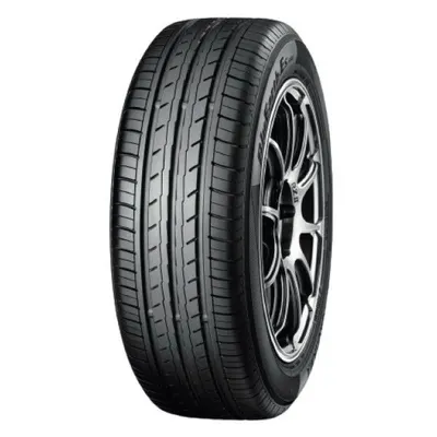 Легковая шина Yokohama BluEarth-Es ES32A 235/45 R17 97V